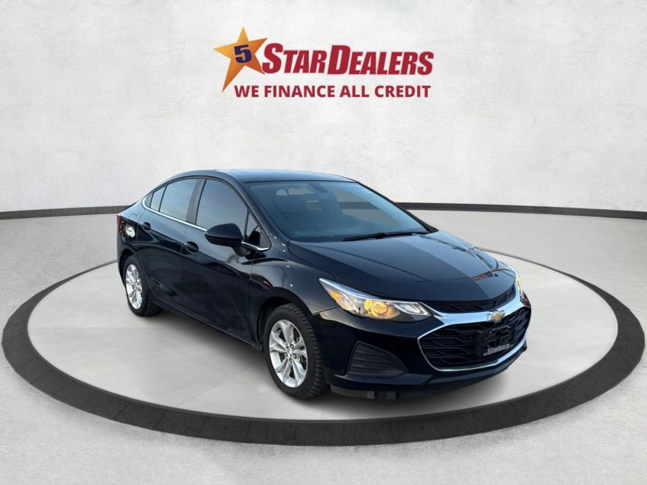 2019 Chevrolet Cruze CLEAN! HEATED SEATS!  WE FINANCE ALL CREDIT! Photo0