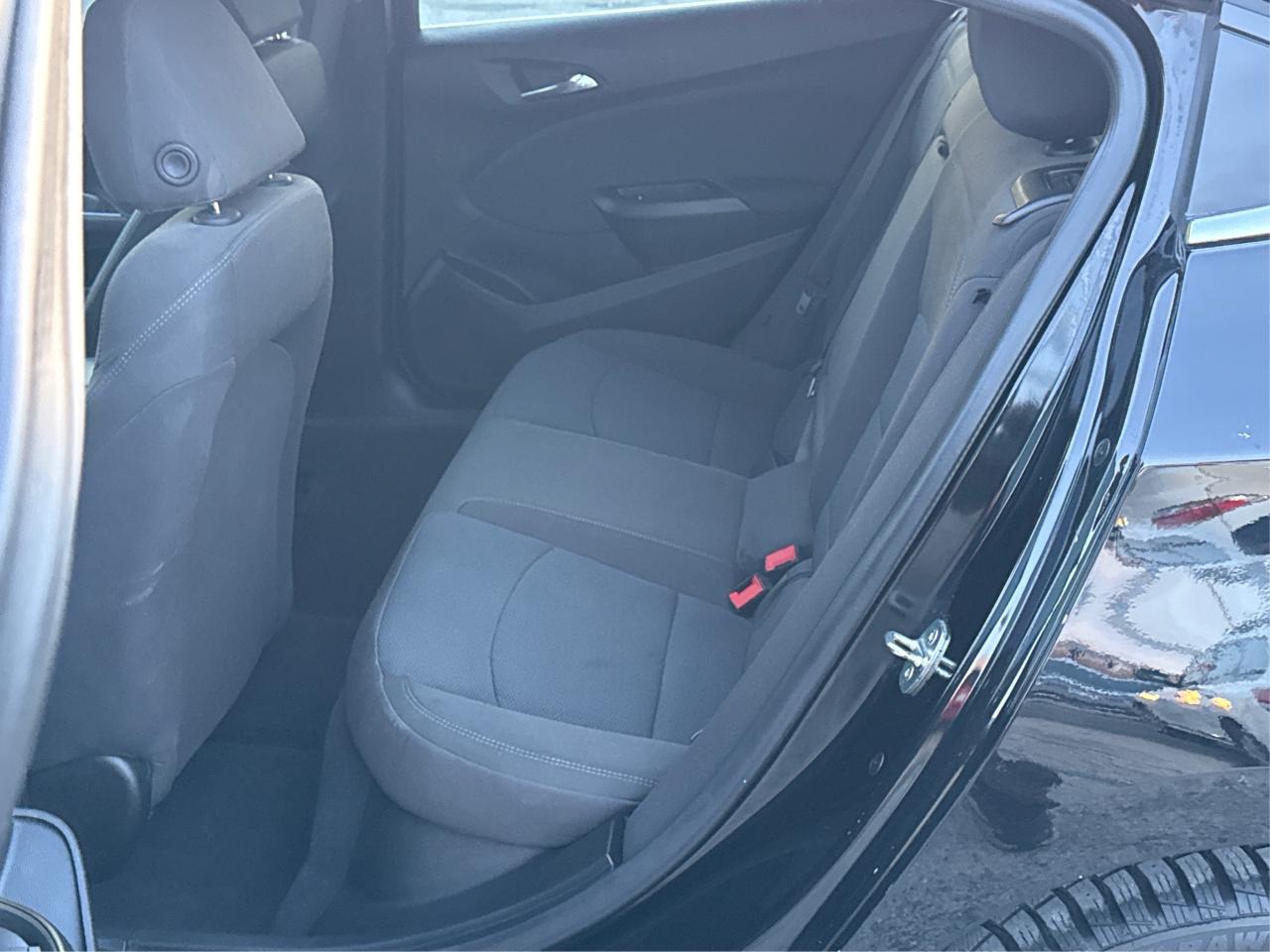 2019 Chevrolet Cruze CLEAN! HEATED SEATS!  WE FINANCE ALL CREDIT! Photo