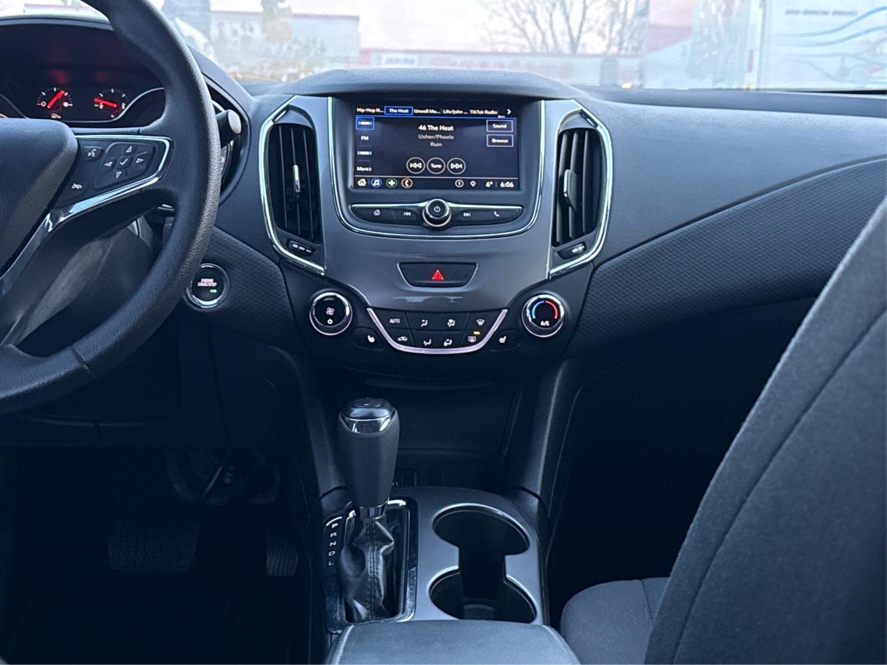 2019 Chevrolet Cruze CLEAN! HEATED SEATS!  WE FINANCE ALL CREDIT! Photo