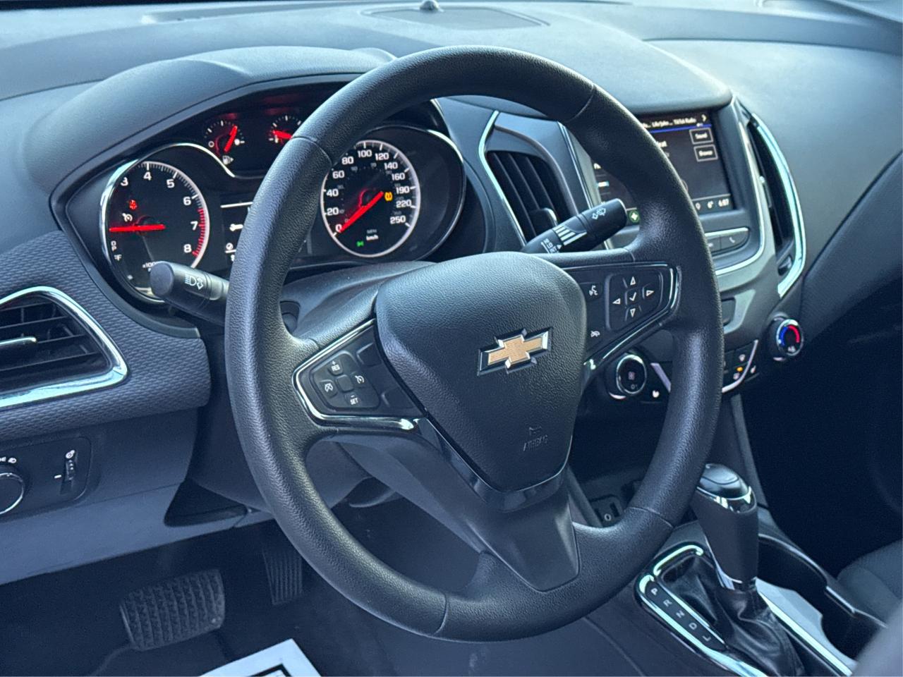 2019 Chevrolet Cruze CLEAN! HEATED SEATS!  WE FINANCE ALL CREDIT! Photo