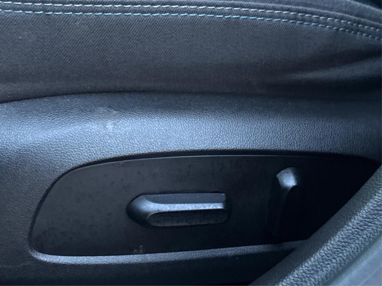 2019 Chevrolet Cruze CLEAN! HEATED SEATS!  WE FINANCE ALL CREDIT! Photo