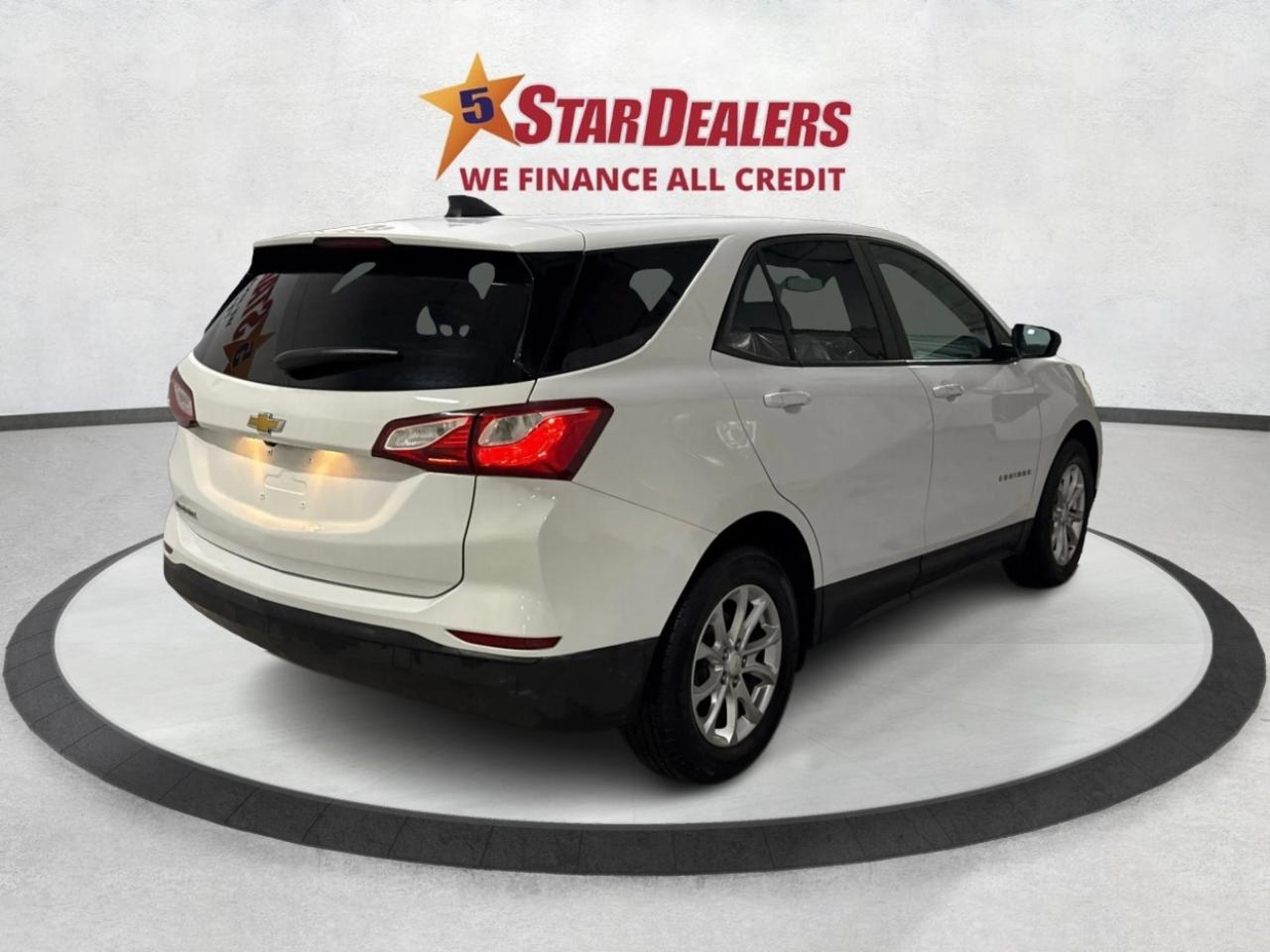 2020 Chevrolet Equinox LS MINT CONDITION POWER SEATS WE FINANCE ALL CREDT Photo