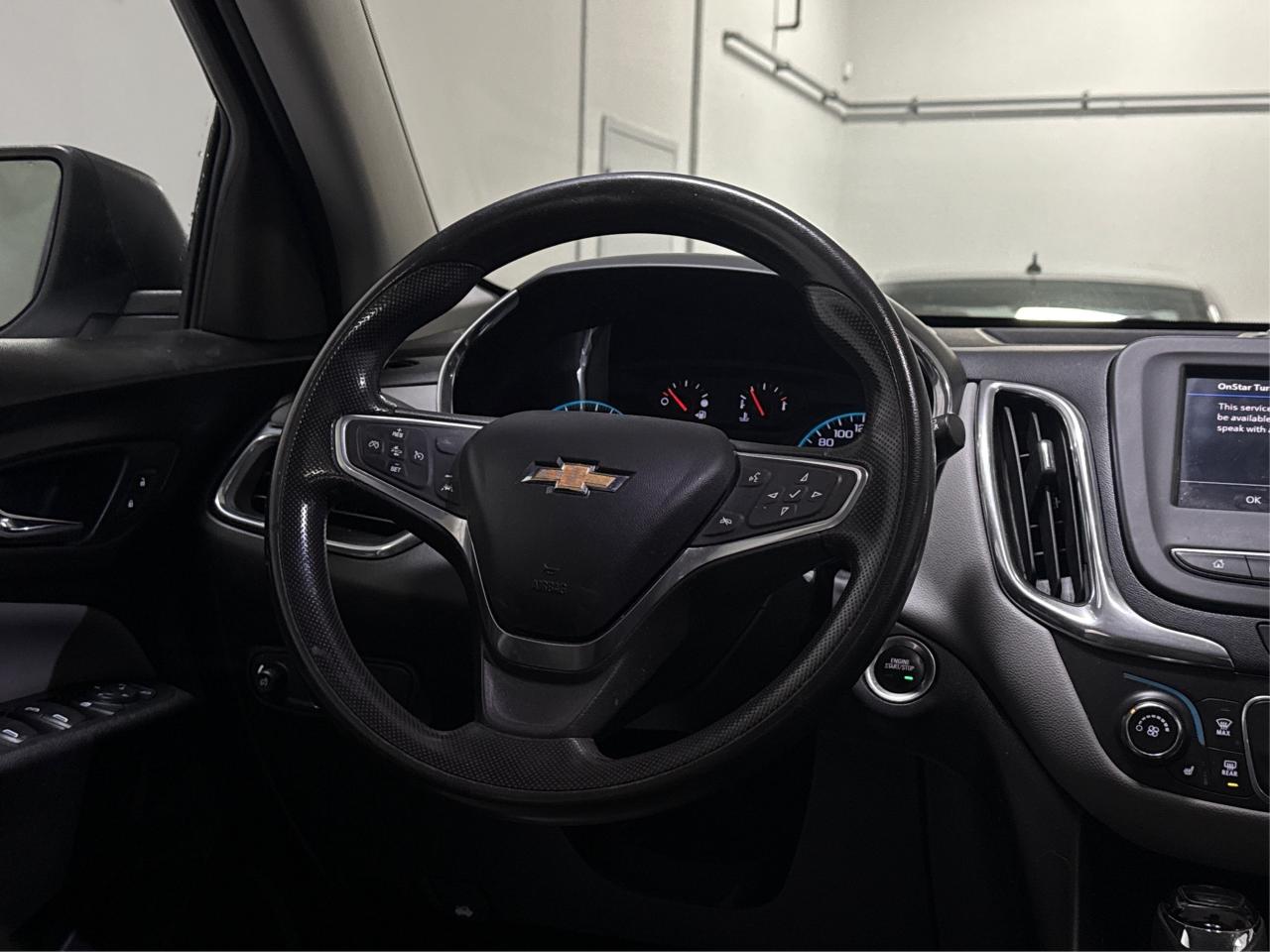 2020 Chevrolet Equinox LS MINT CONDITION POWER SEATS WE FINANCE ALL CREDT Photo