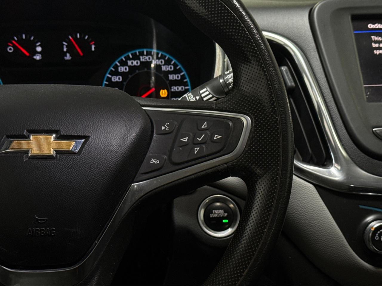 2020 Chevrolet Equinox LS MINT CONDITION POWER SEATS WE FINANCE ALL CREDT Photo