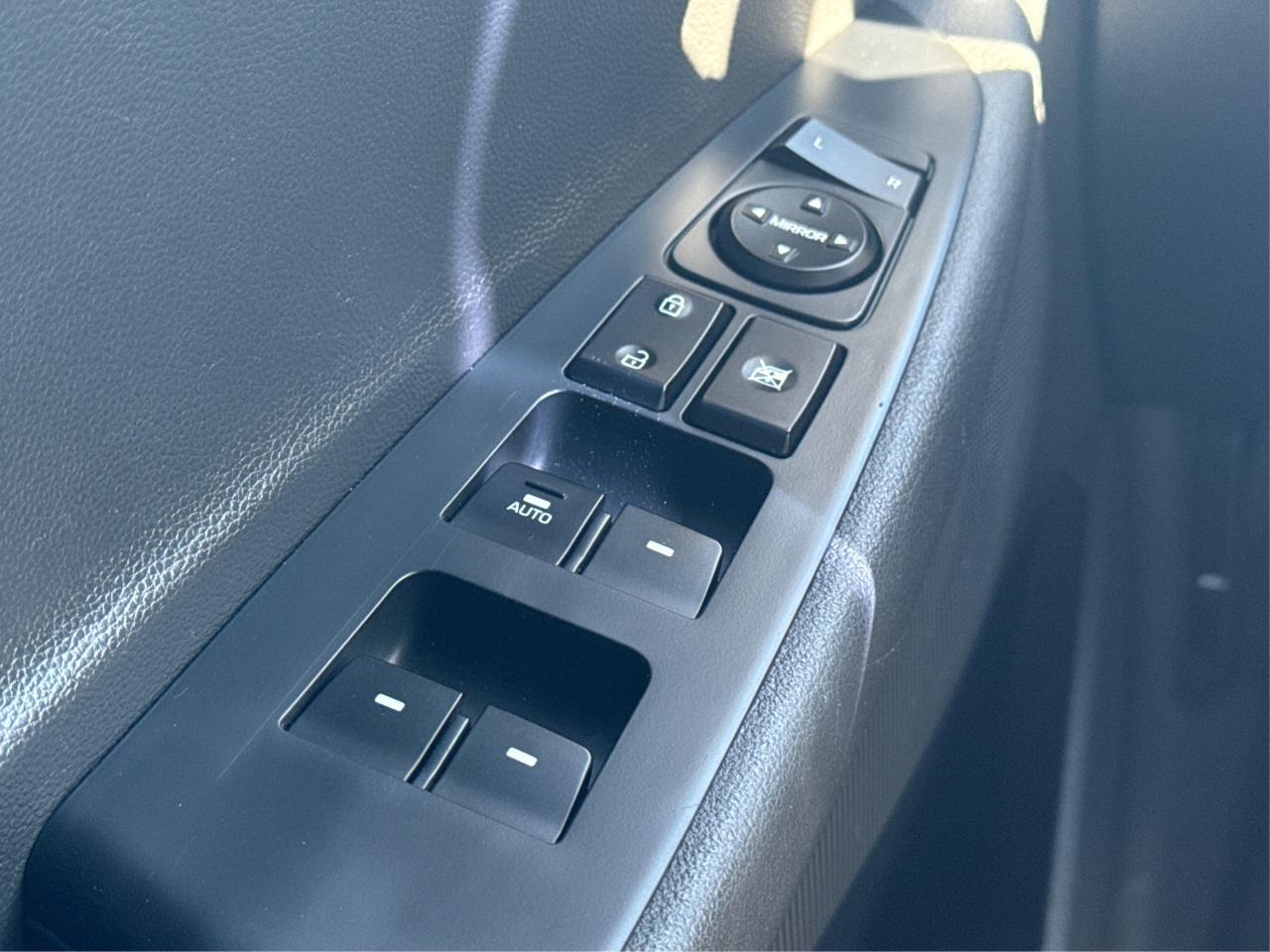 2020 Hyundai Tucson AWD HEATED SEATS MUST SEE WE FINANCE ALL CREDIT Photo