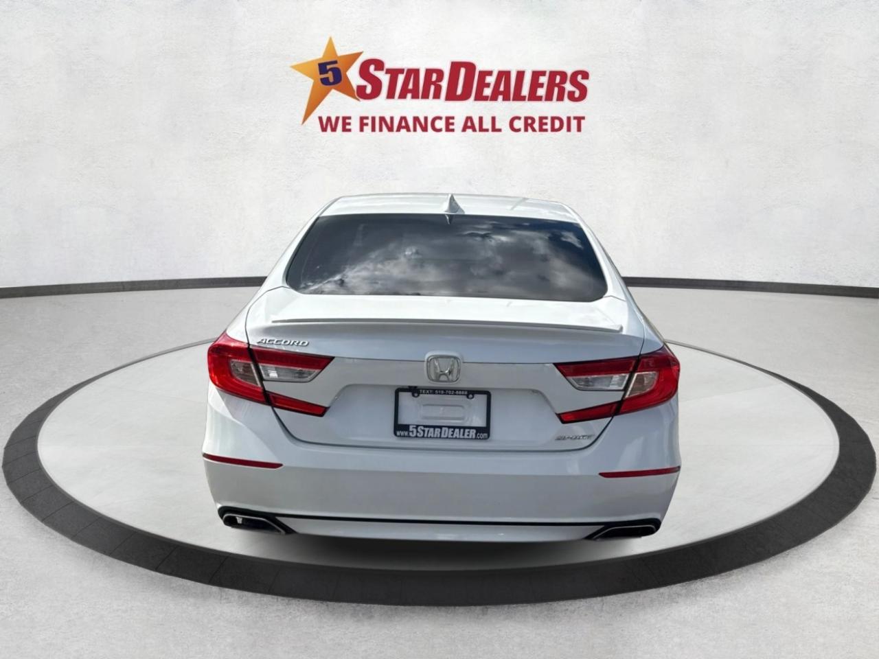 2018 Honda Accord Sedan LEATHER SUNROOF HEATED SEATS WE FINANCE ALL CREDIT Photo