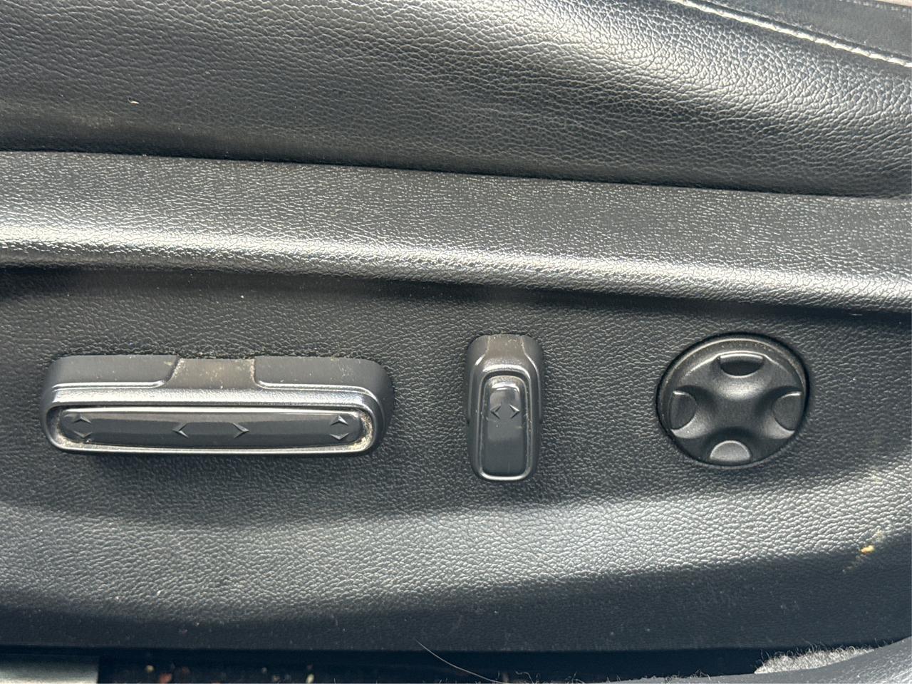 2018 Honda Accord Sedan CERTIFIED LEATHER SUNROOF WE FINANCE ALL CREDIT Photo