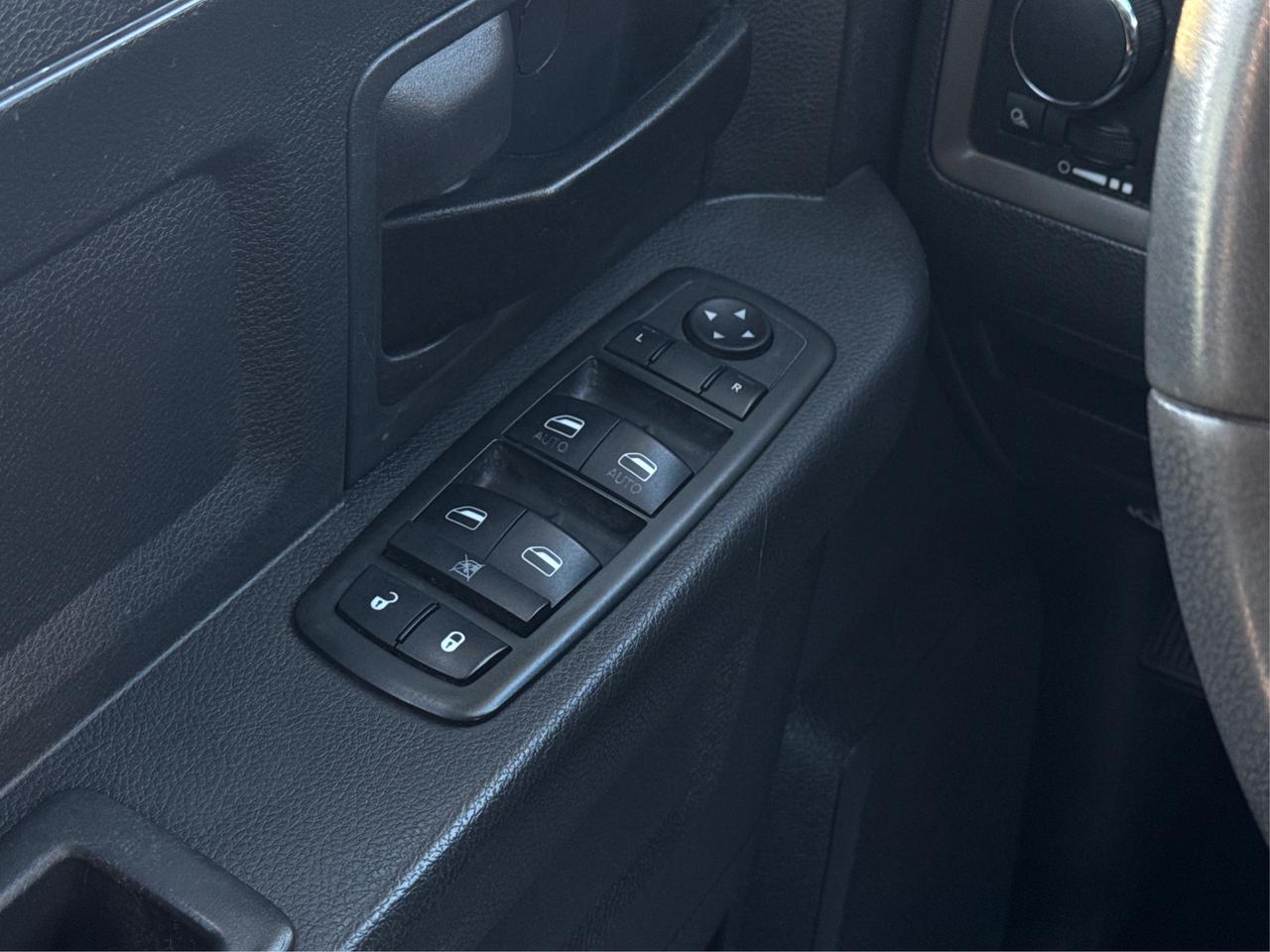 2011 RAM 1500 WE FINANCE ALL CREDIT OVER 700 VEHICLES IN STOCK Photo