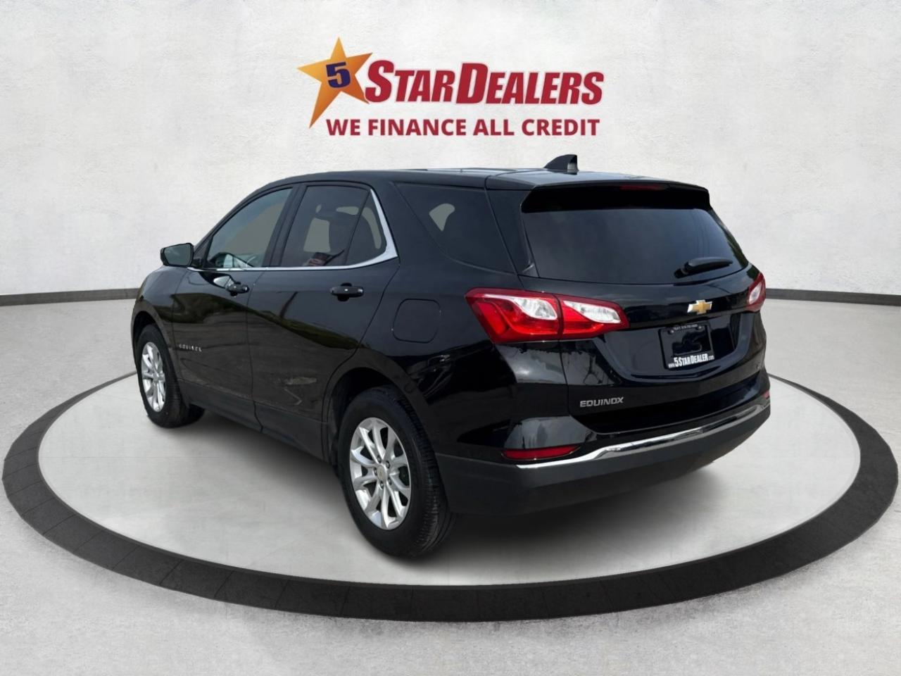 2019 Chevrolet Equinox NAV HEATED SEATS REAR CAM WE FINANCE ALL CREDIT! Photo