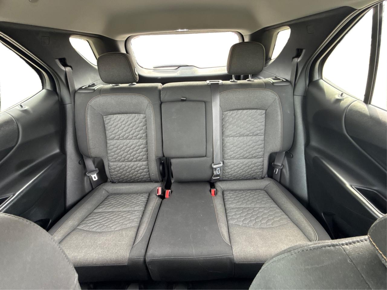 2019 Chevrolet Equinox NAV HEATED SEATS REAR CAM WE FINANCE ALL CREDIT! Photo