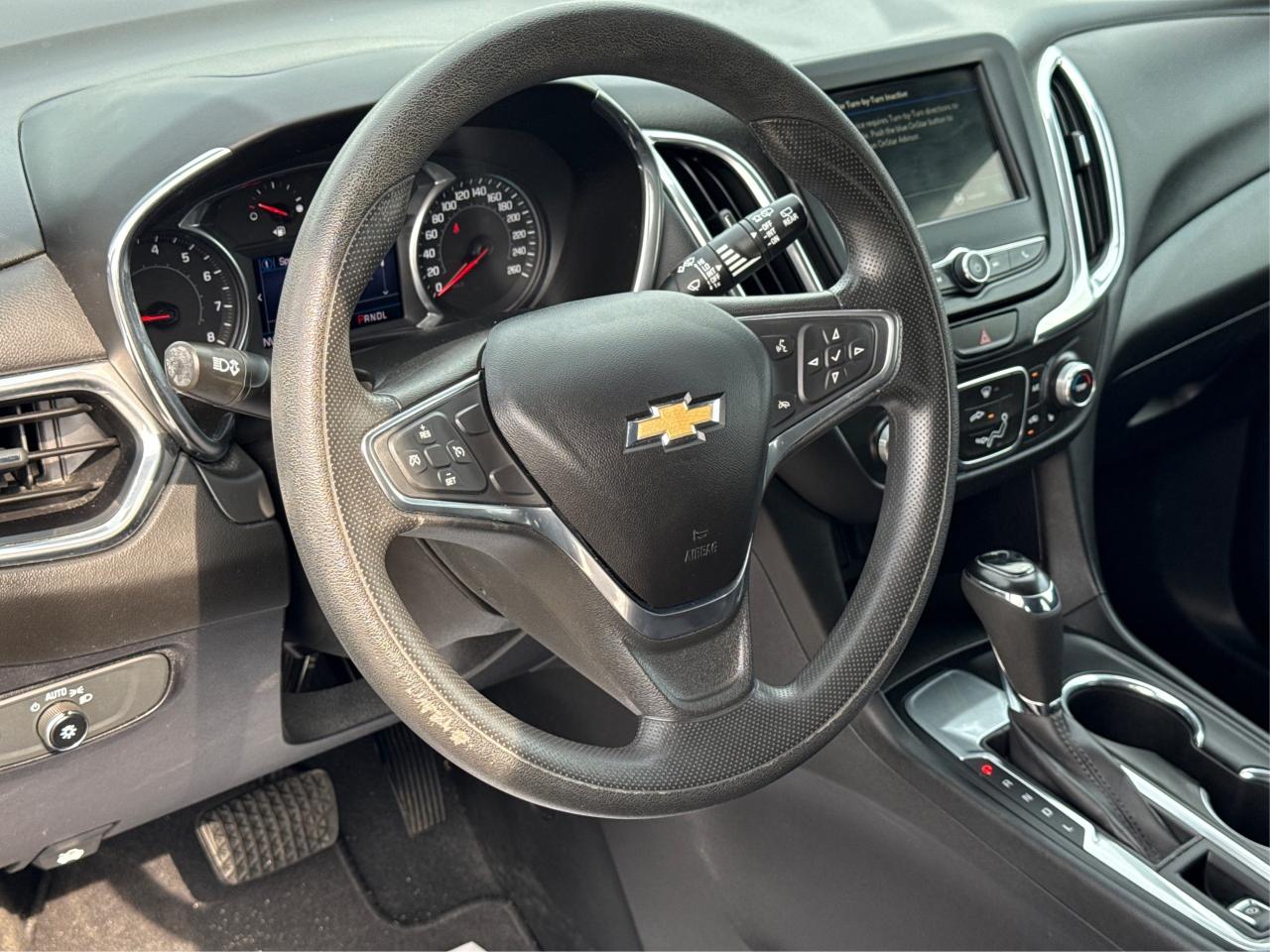 2019 Chevrolet Equinox NAV HEATED SEATS REAR CAM WE FINANCE ALL CREDIT! Photo