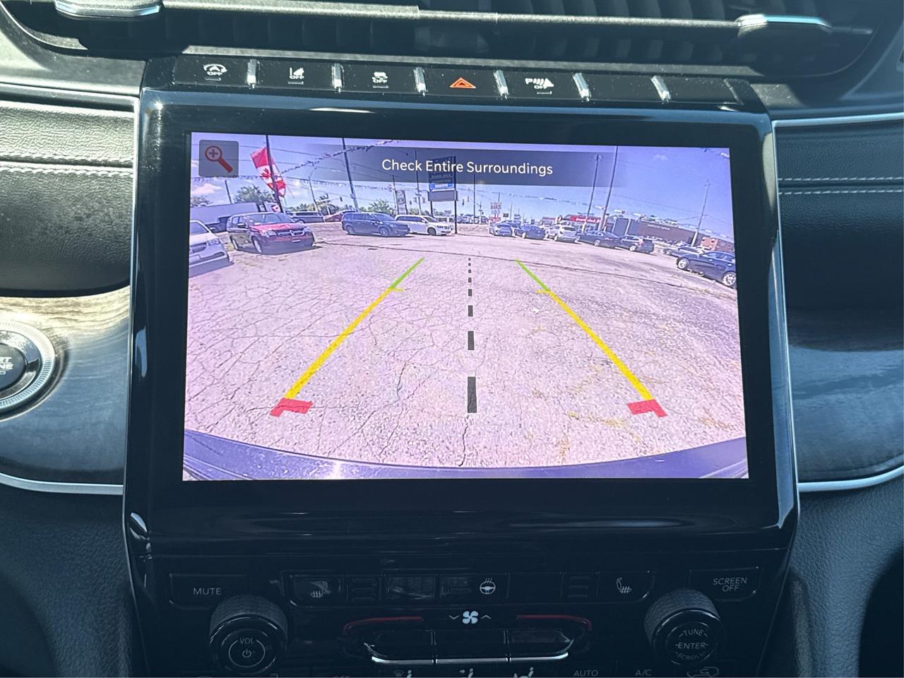 2023 Jeep Grand Cherokee NAV LEATHER HEATED SEATS! WE FINANCE ALL CREDIT! Photo