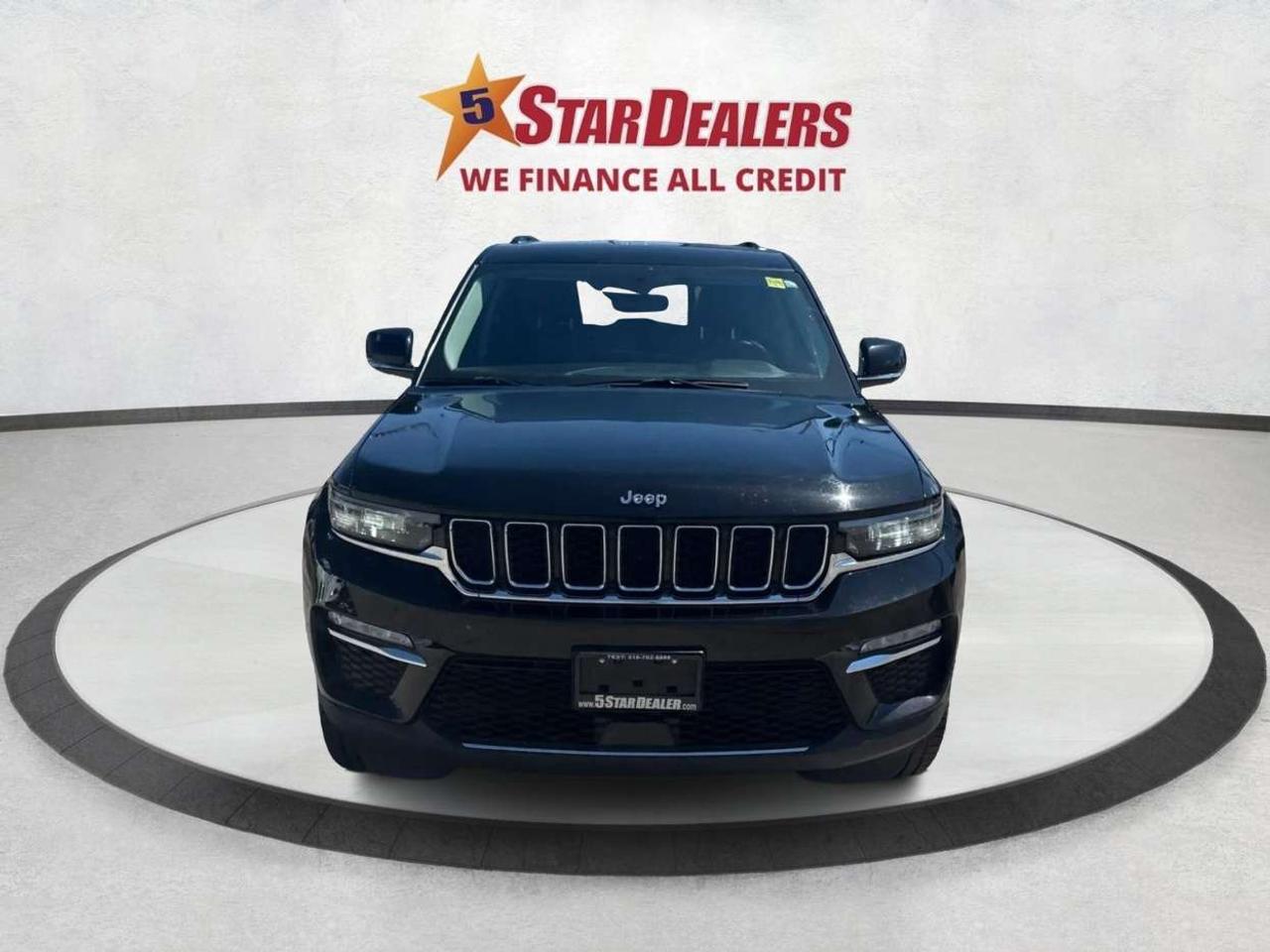 2023 Jeep Grand Cherokee NAV LEATHER HEATED SEATS! WE FINANCE ALL CREDIT! Photo