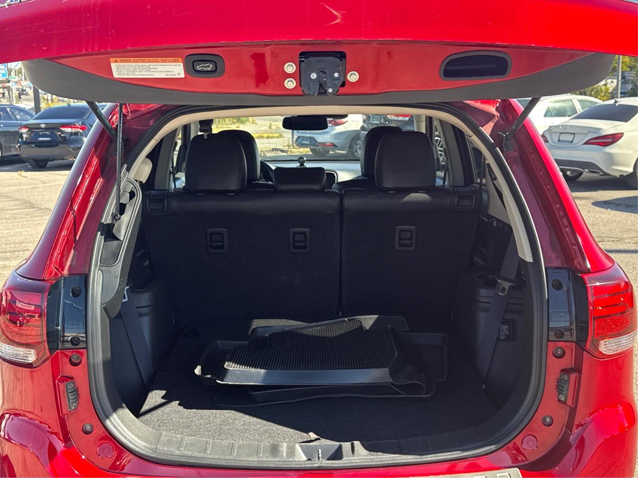 2020 Mitsubishi Outlander AWD CRUISE SUNROOF WE FINANCE ALL CREDIT! Photo