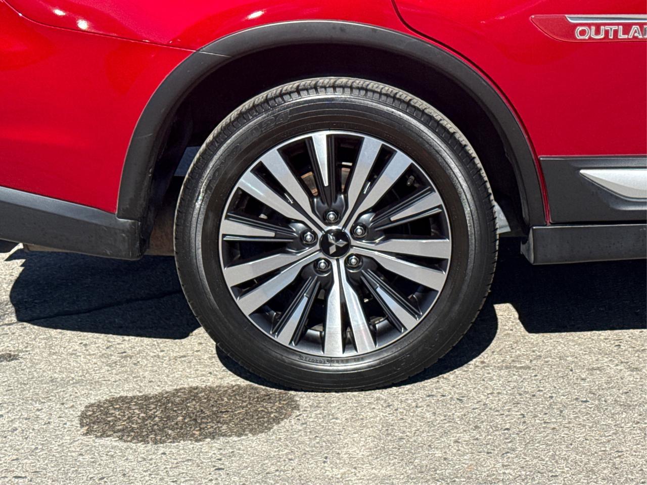 2020 Mitsubishi Outlander AWD CRUISE SUNROOF WE FINANCE ALL CREDIT! Photo