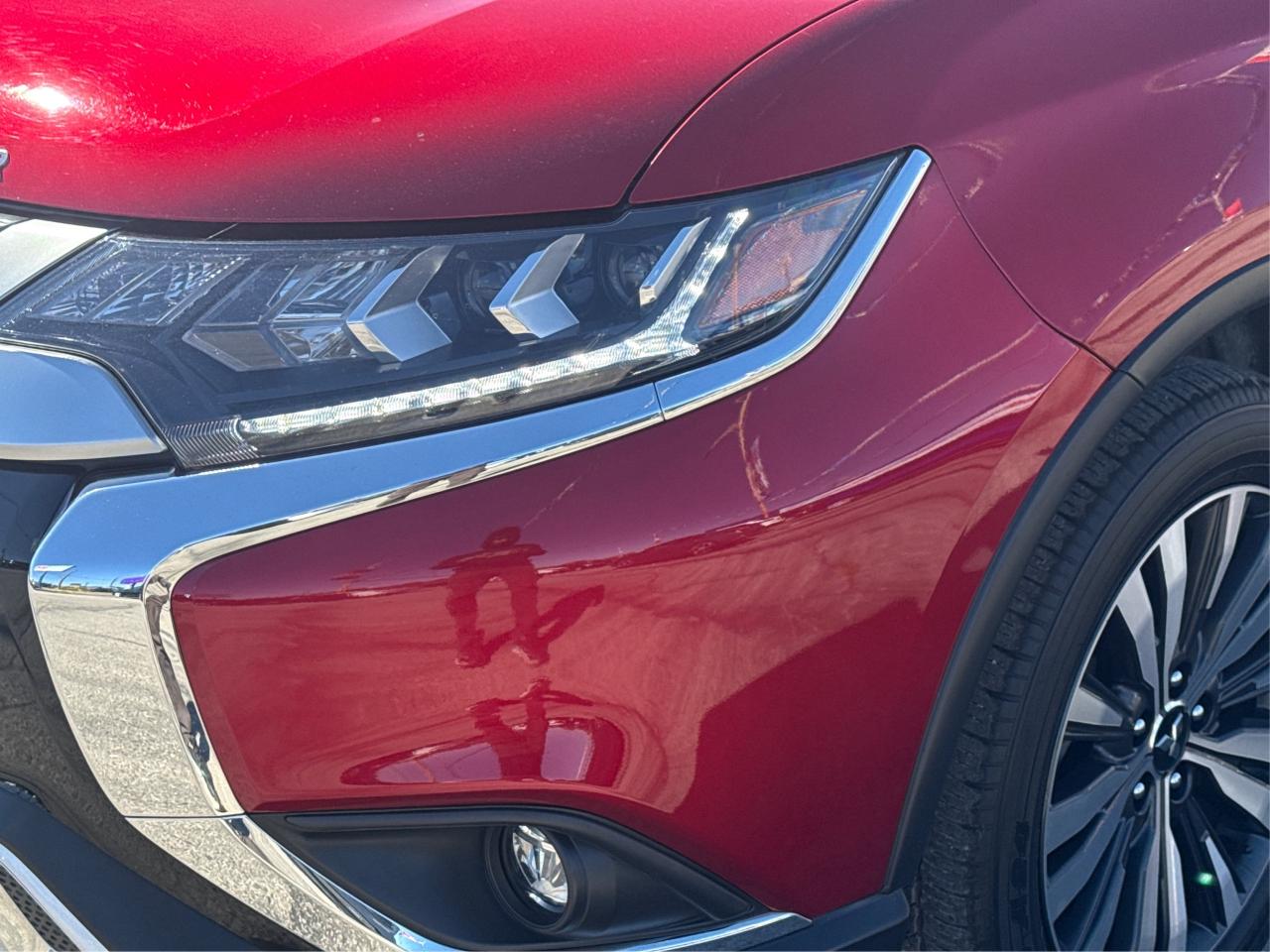 2020 Mitsubishi Outlander AWD CRUISE SUNROOF WE FINANCE ALL CREDIT! Photo