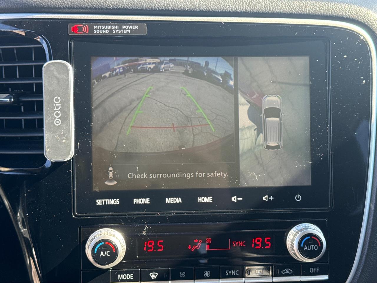 2020 Mitsubishi Outlander AWD CRUISE SUNROOF WE FINANCE ALL CREDIT! Photo