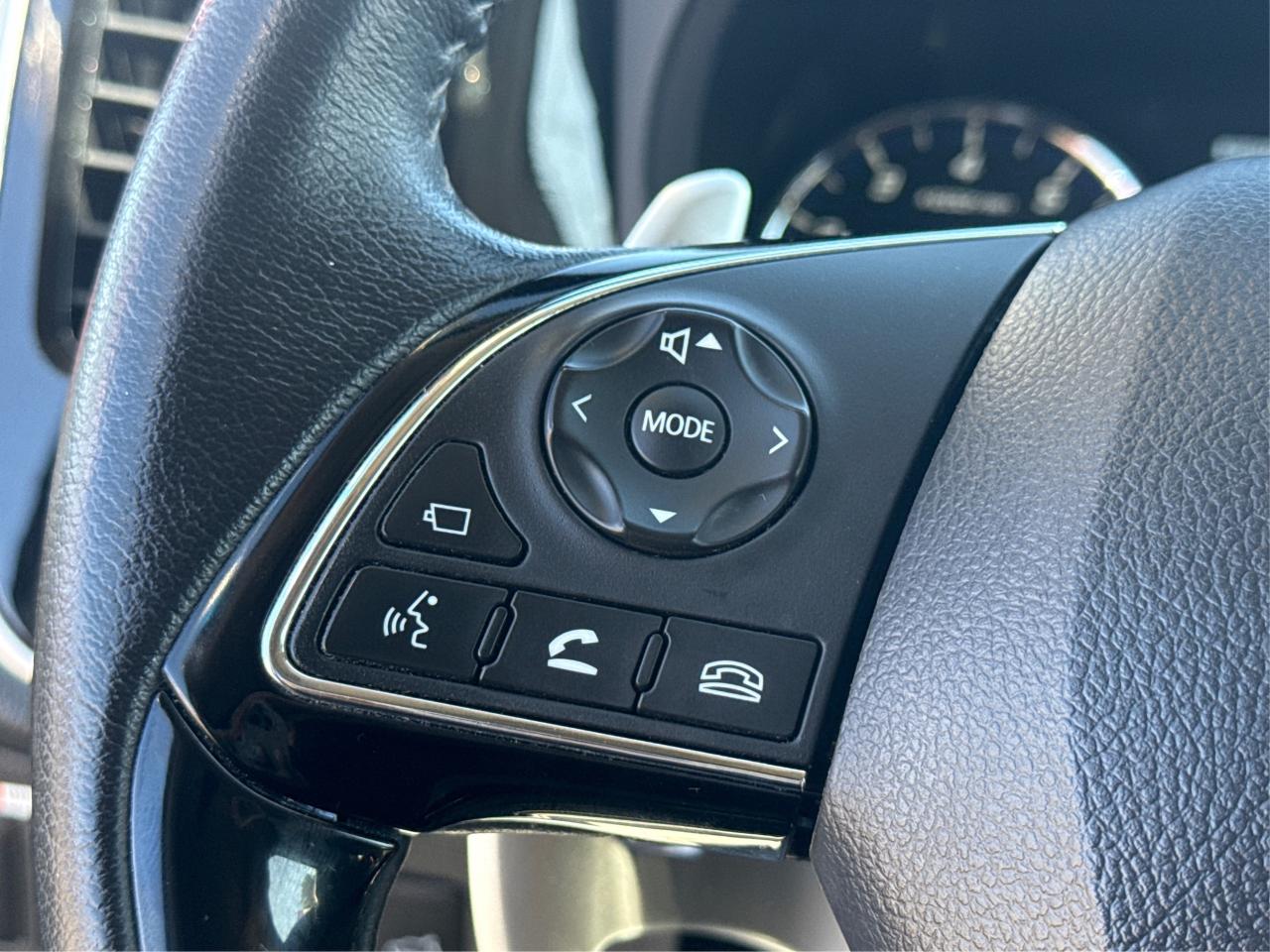 2020 Mitsubishi Outlander AWD CRUISE SUNROOF WE FINANCE ALL CREDIT! Photo