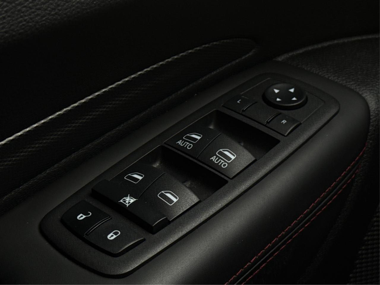 2022 Dodge Durango 6 PASS NAV LEATHER SUNROOF WE FINANCE ALL CREDIT! Photo