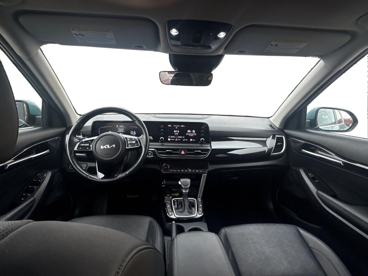 2024 Kia Seltos AWD SUNROOF HEATED SEATS! WE FINANCE ALL CREDIT Photo