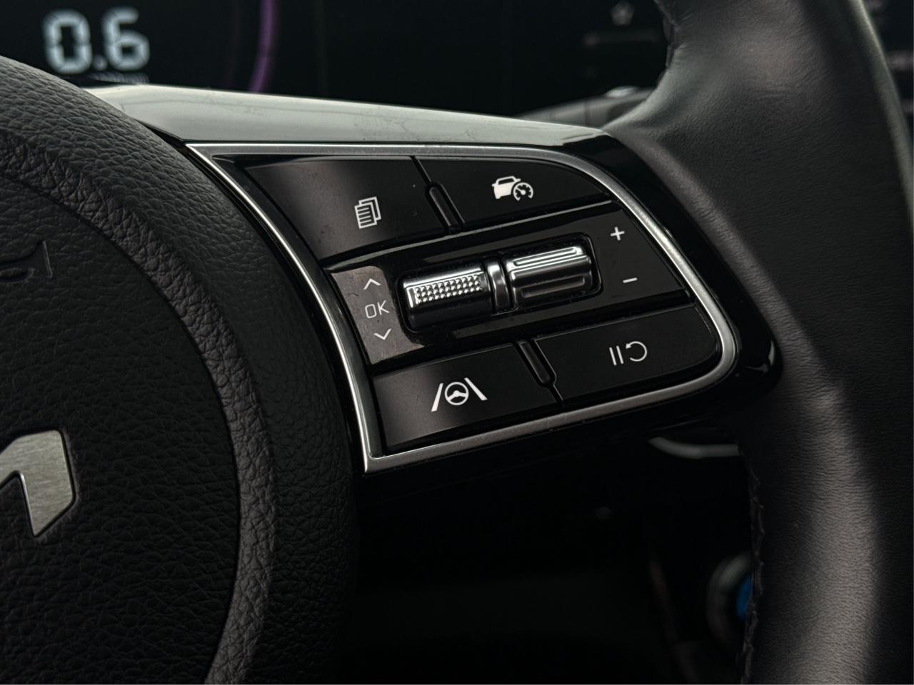 2024 Kia Seltos AWD SUNROOF HEATED SEATS! WE FINANCE ALL CREDIT Photo