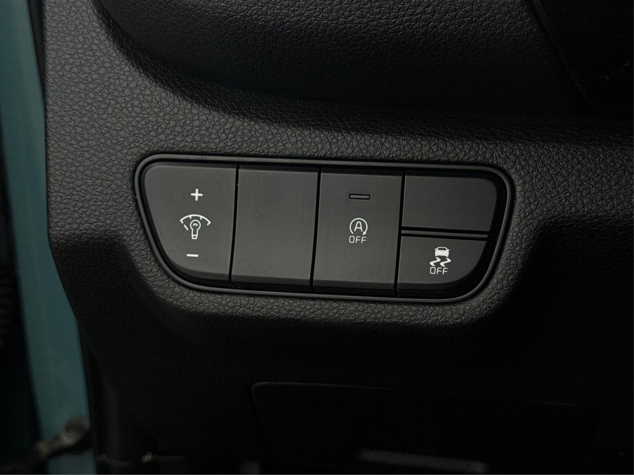 2024 Kia Seltos AWD SUNROOF HEATED SEATS! WE FINANCE ALL CREDIT Photo