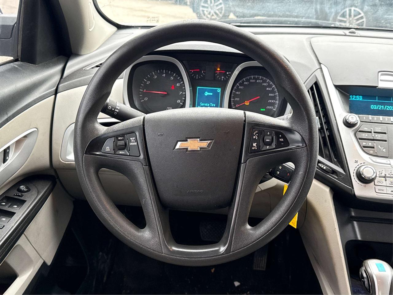 2015 Chevrolet Equinox LS Photo