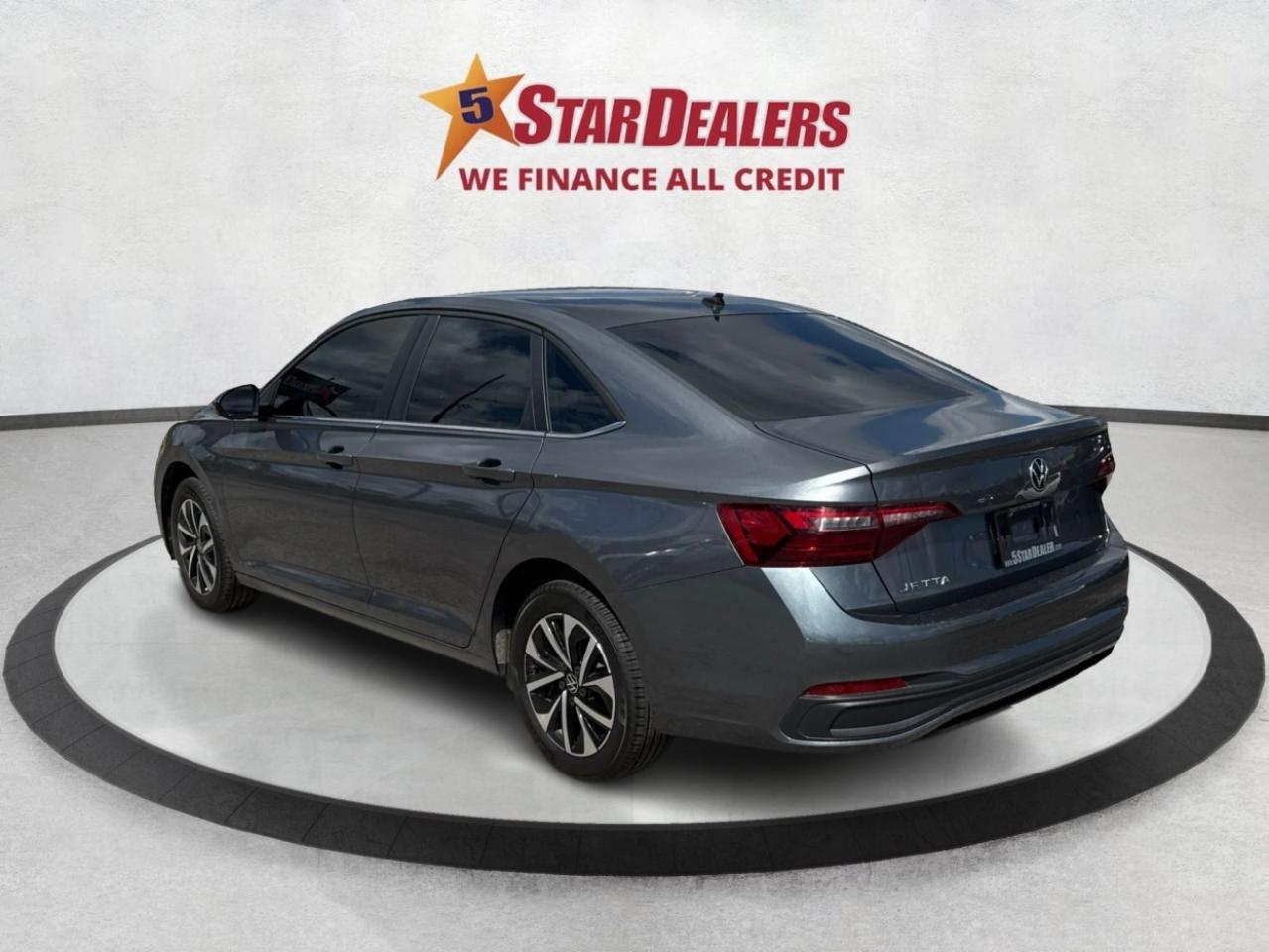 2022 Volkswagen Jetta Trendline HEATED SEATS MINT WE FINANCE ALL CREDIT! Photo