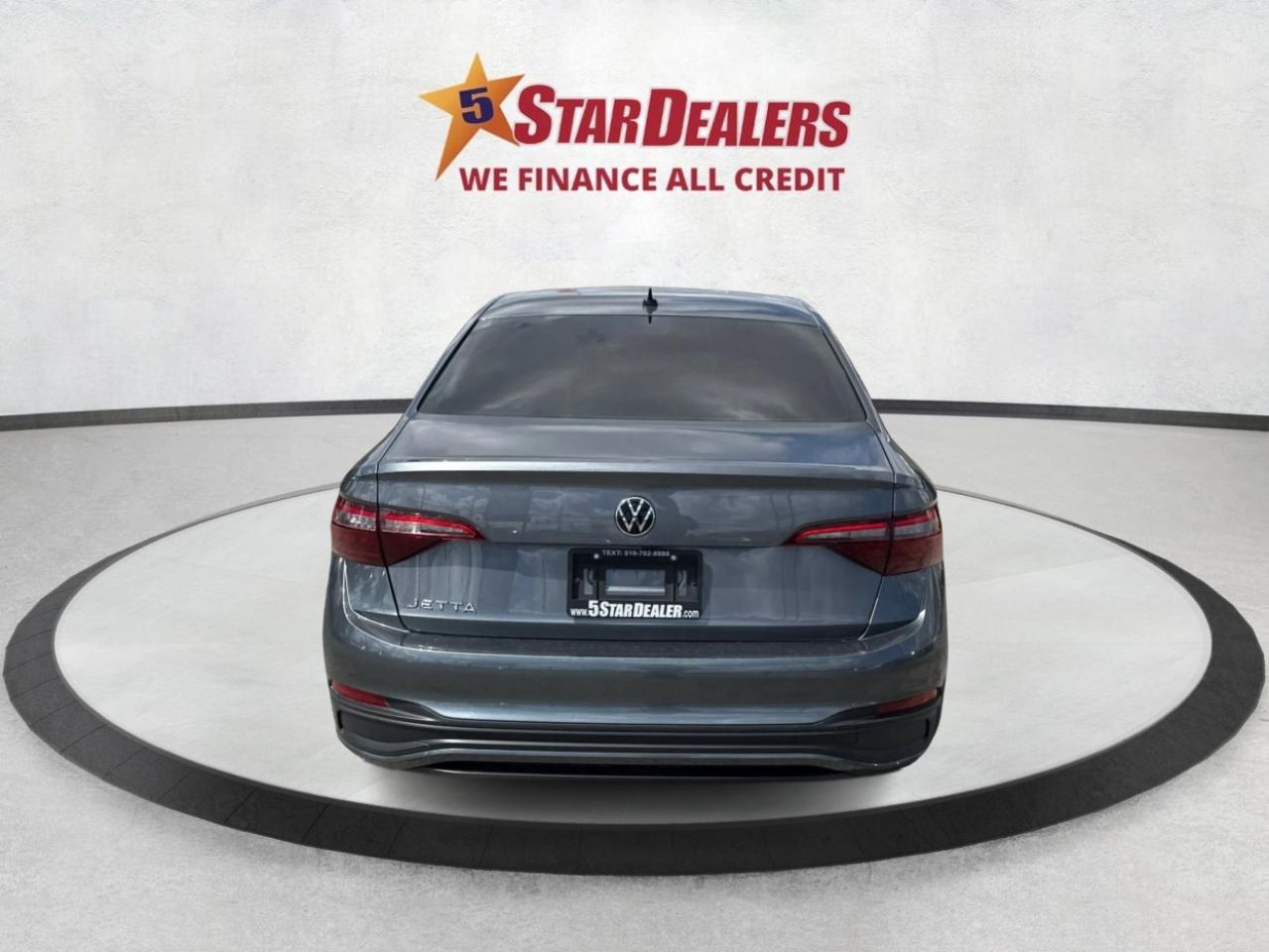 2022 Volkswagen Jetta Trendline HEATED SEATS MINT WE FINANCE ALL CREDIT! Photo