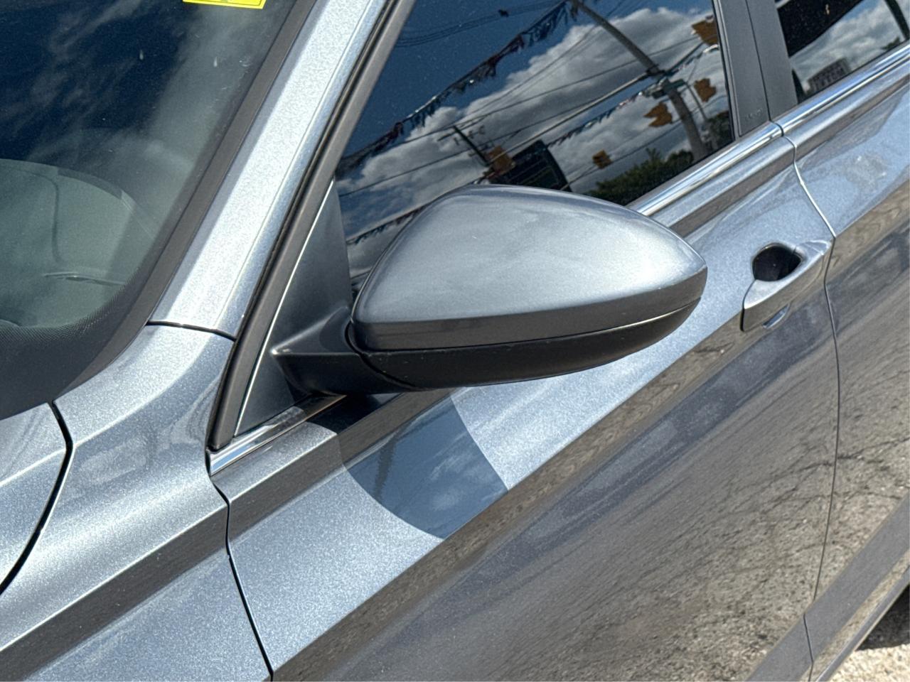 2022 Volkswagen Jetta Trendline HEATED SEATS MINT WE FINANCE ALL CREDIT! Photo