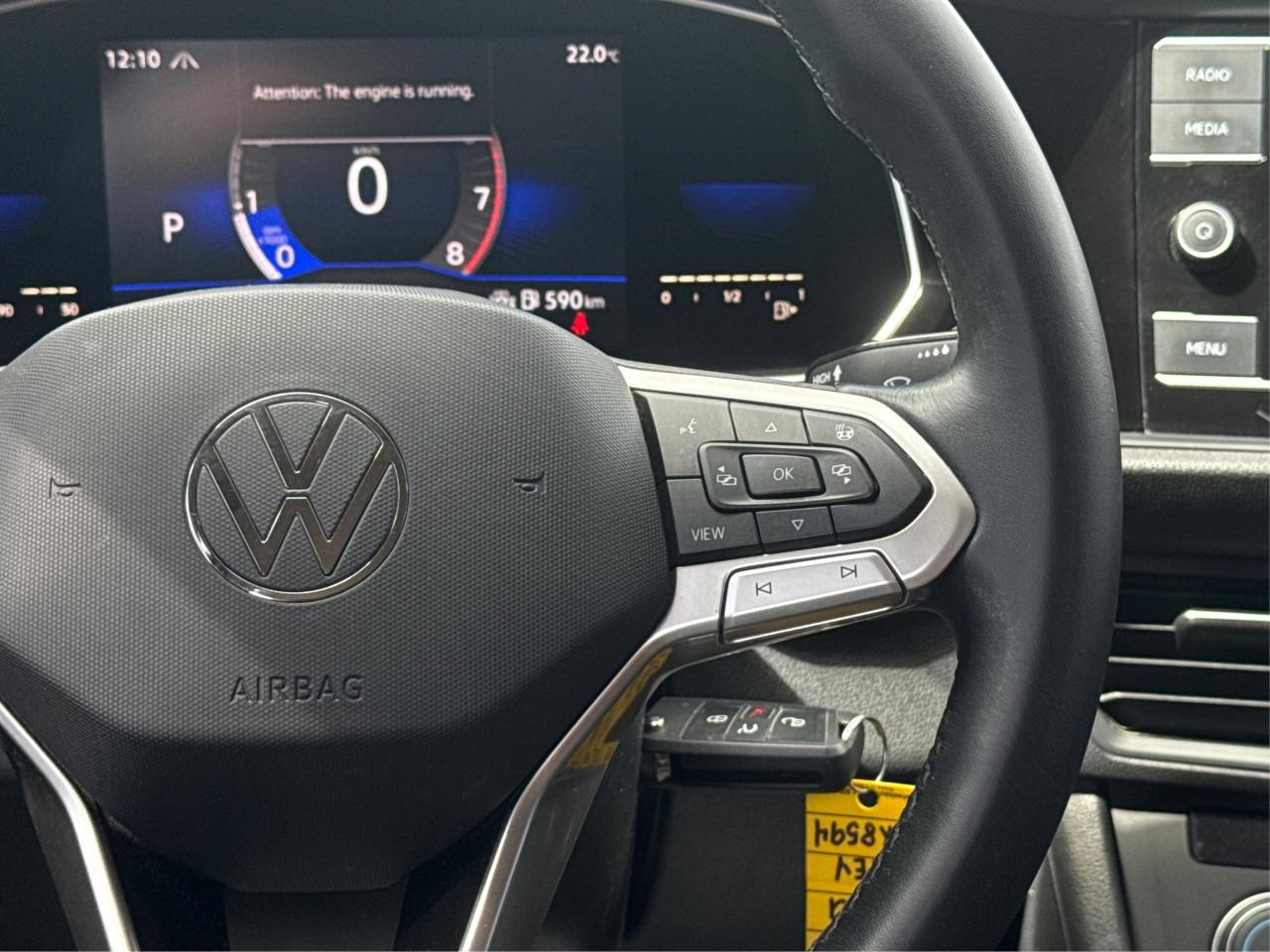 2022 Volkswagen Jetta Trendline HEATED SEATS MINT WE FINANCE ALL CREDIT! Photo