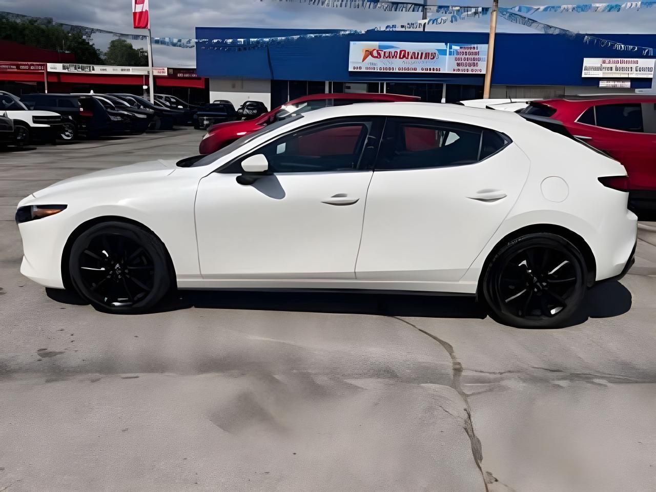 2020 Mazda Mazda3 Sport GT NAV LEATHER ROOF LOADED! WE FINANCE ALL CREDIT Photo2