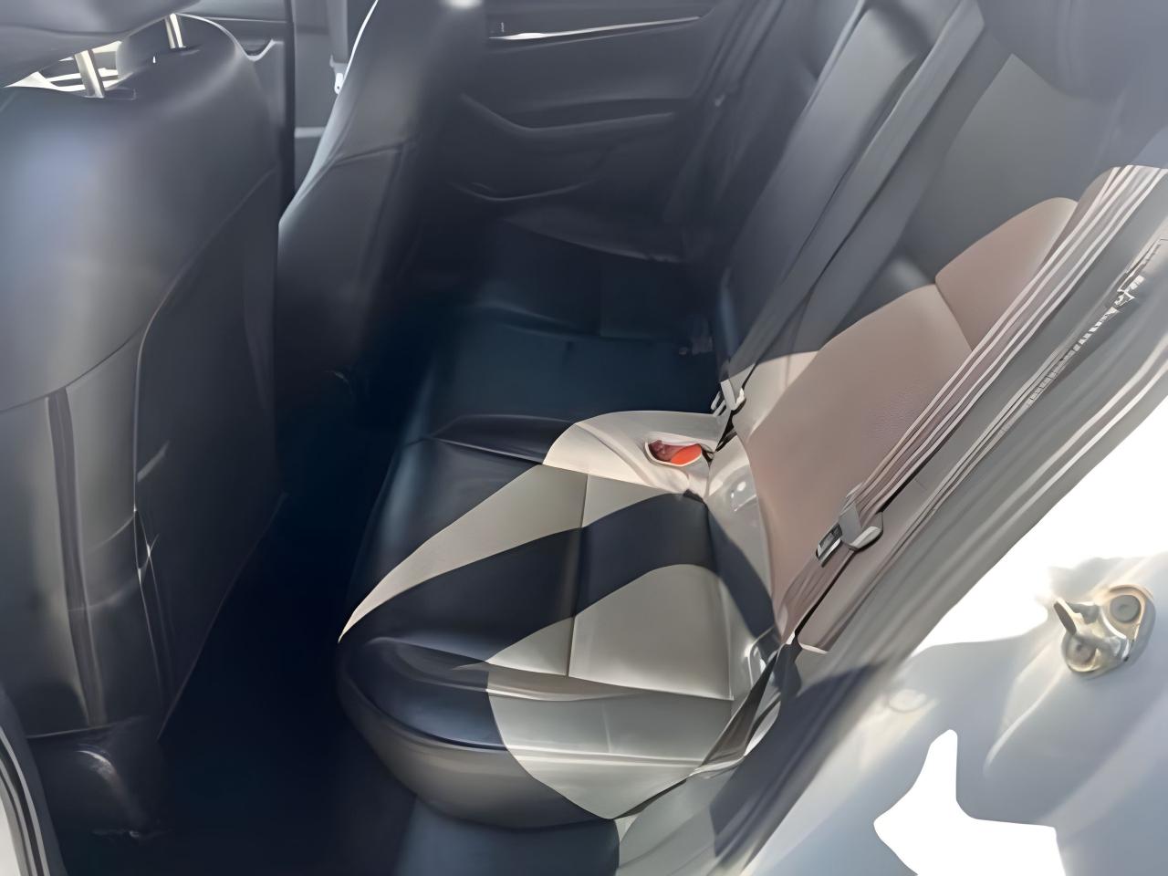 2020 Mazda Mazda3 Sport GT NAV LEATHER ROOF LOADED! WE FINANCE ALL CREDIT Photo