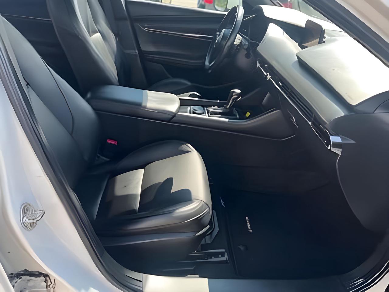 2020 Mazda Mazda3 Sport GT NAV LEATHER ROOF LOADED! WE FINANCE ALL CREDIT Photo