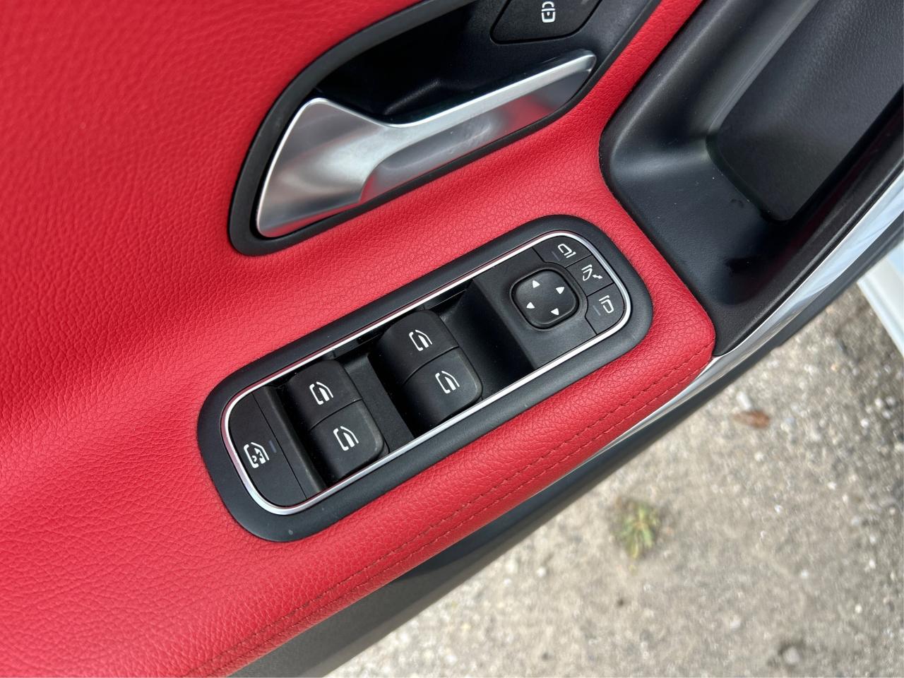 2020 Mercedes-Benz A-Class A 250 4MATIC Hatch NAV LEATHER MINT WE FINANCE Photo