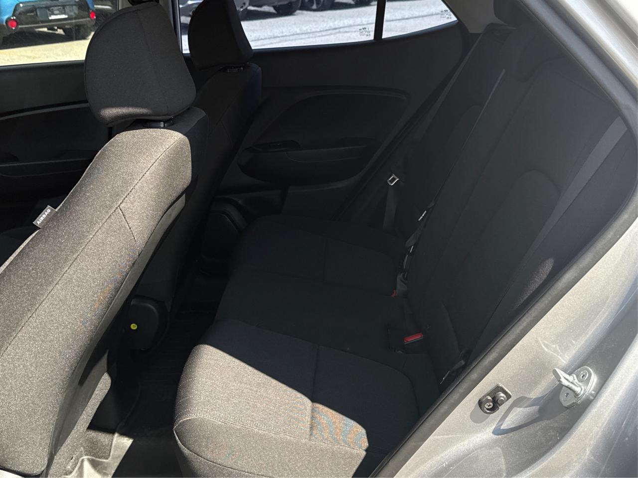 2023 Hyundai Venue Essential CRUISE HEATED SEATS WE FINANCE ALL CREDT Photo