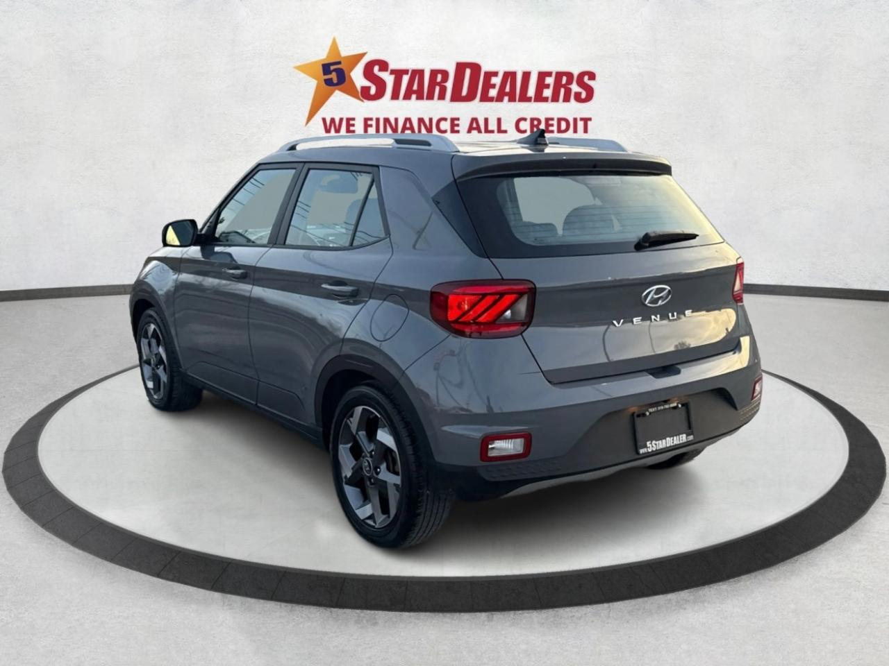 2022 Hyundai Venue NAV LEATHER SUNROOF LOADED! WE FINANCE ALL CREDIT Photo