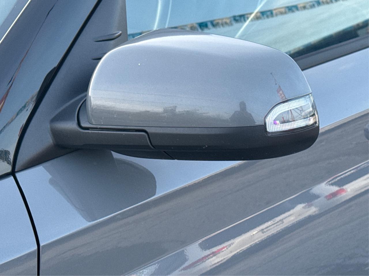 2022 Hyundai Venue NAV LEATHER SUNROOF LOADED! WE FINANCE ALL CREDIT Photo