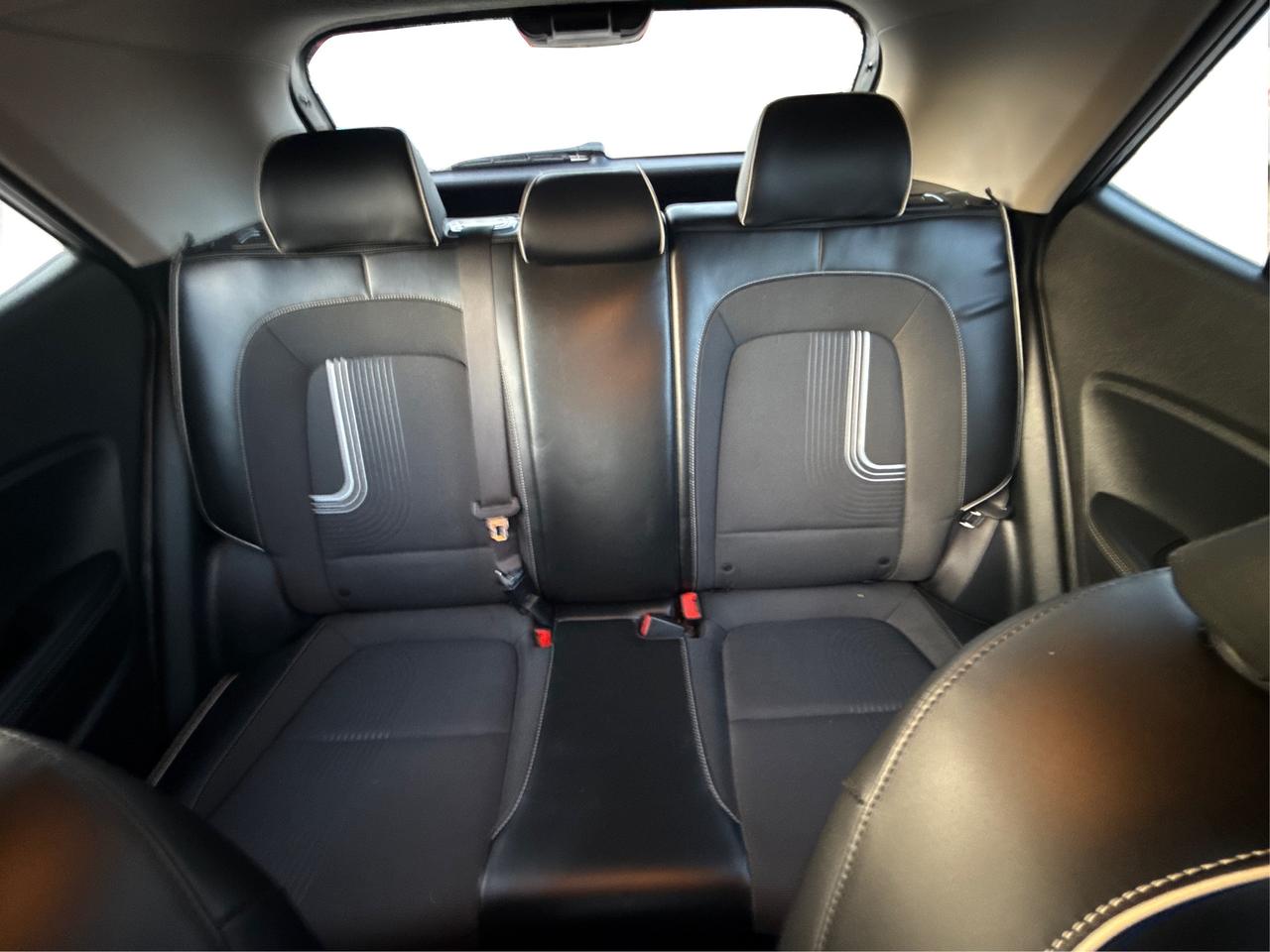 2022 Hyundai Venue NAV LEATHER SUNROOF LOADED! WE FINANCE ALL CREDIT Photo