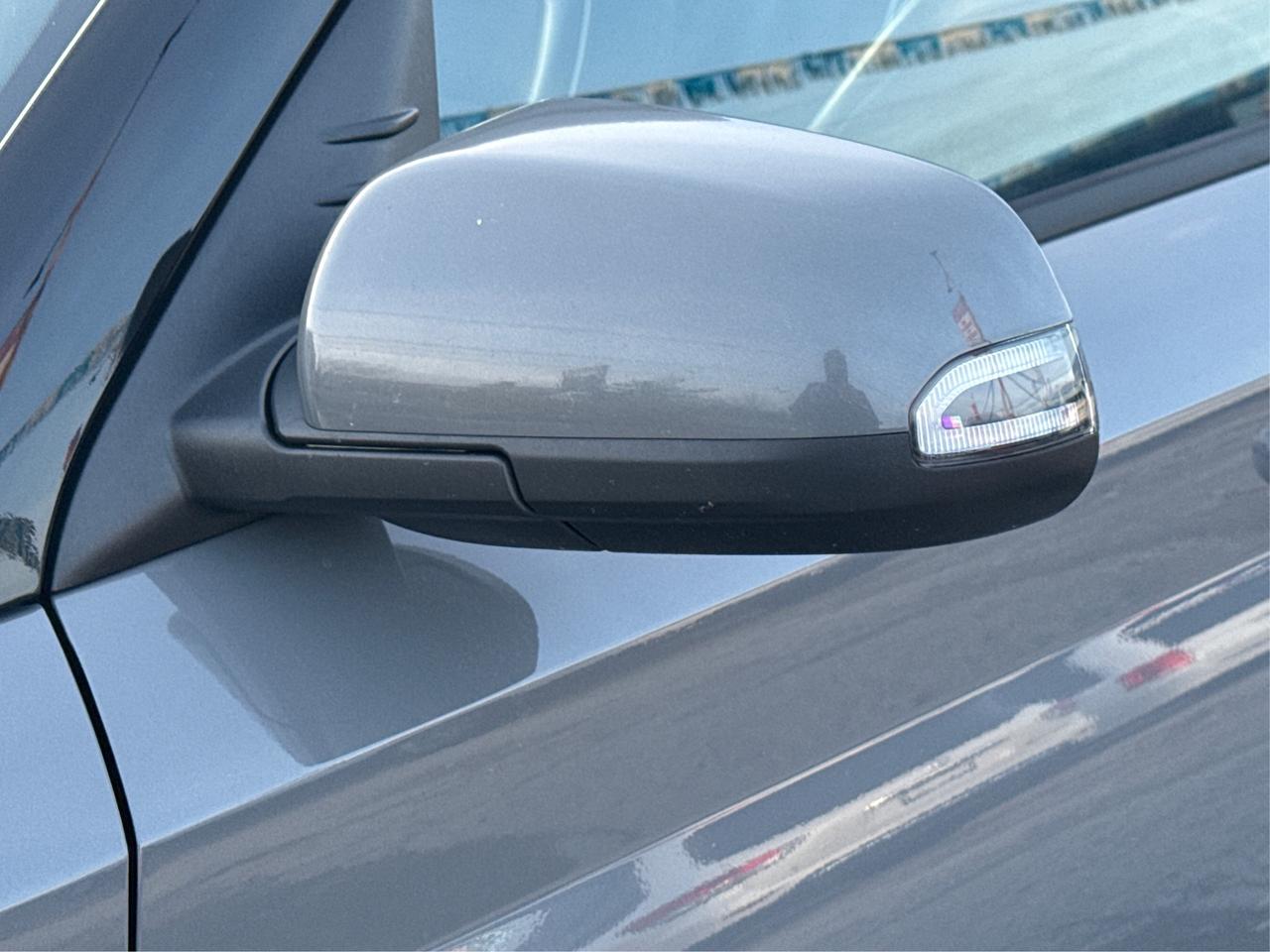 2022 Hyundai Venue NAV LEATHER SUNROOF LOADED! WE FINANCE ALL CREDIT Photo