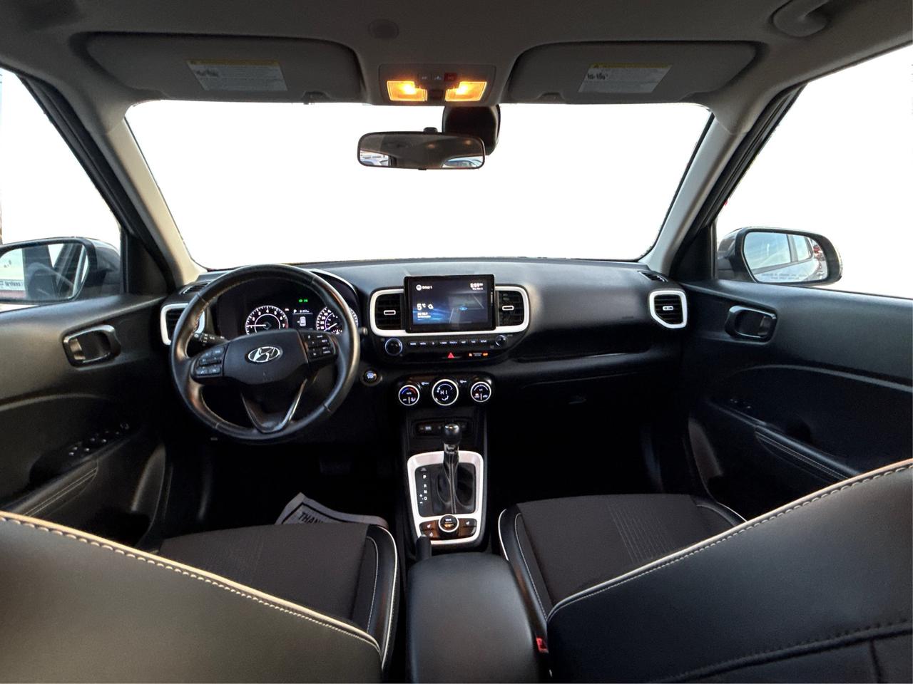 2022 Hyundai Venue NAV LEATHER SUNROOF LOADED! WE FINANCE ALL CREDIT Photo