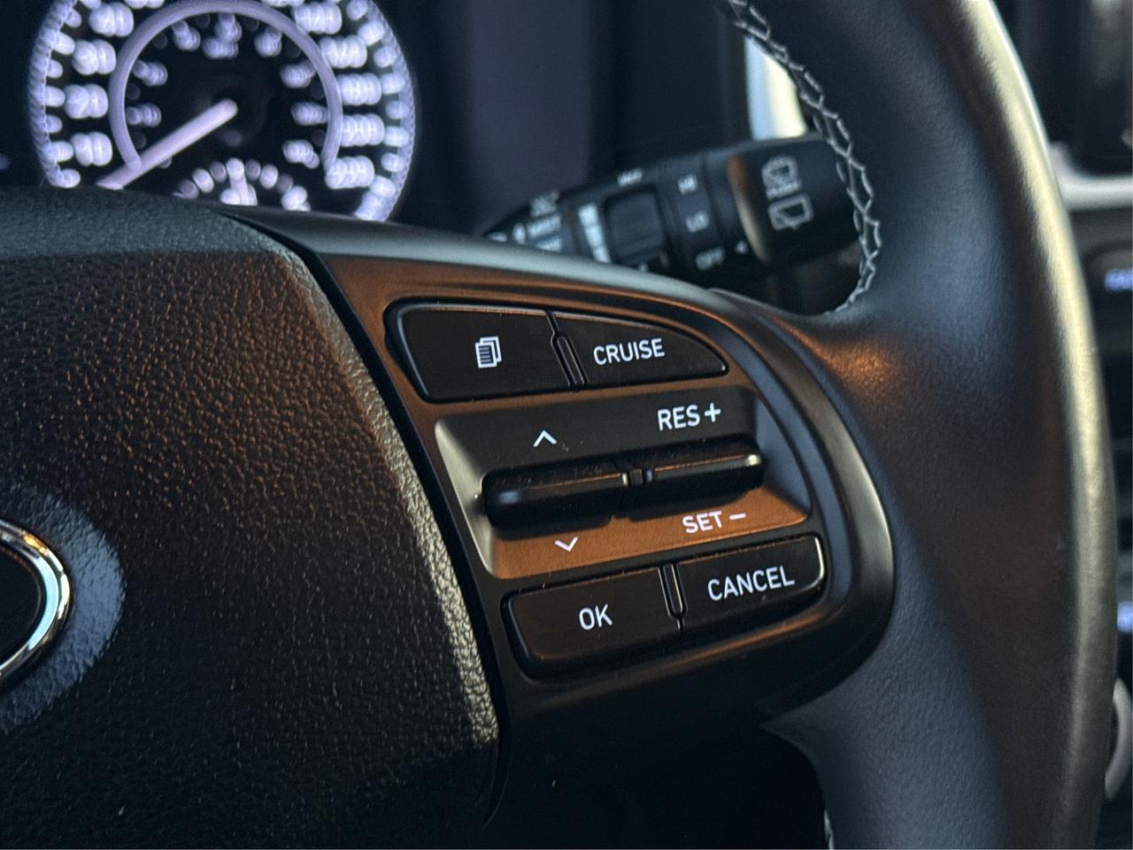 2022 Hyundai Venue NAV LEATHER SUNROOF LOADED! WE FINANCE ALL CREDIT Photo