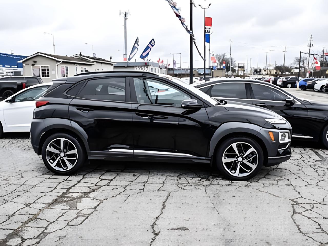 2020 Hyundai KONA Ultimate AWD NAV LEATHER ROOF LIKE NEW WE FINANCE Photo4