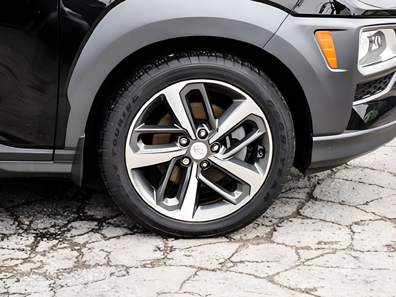 2020 Hyundai KONA Ultimate AWD NAV LEATHER ROOF LIKE NEW WE FINANCE Photo