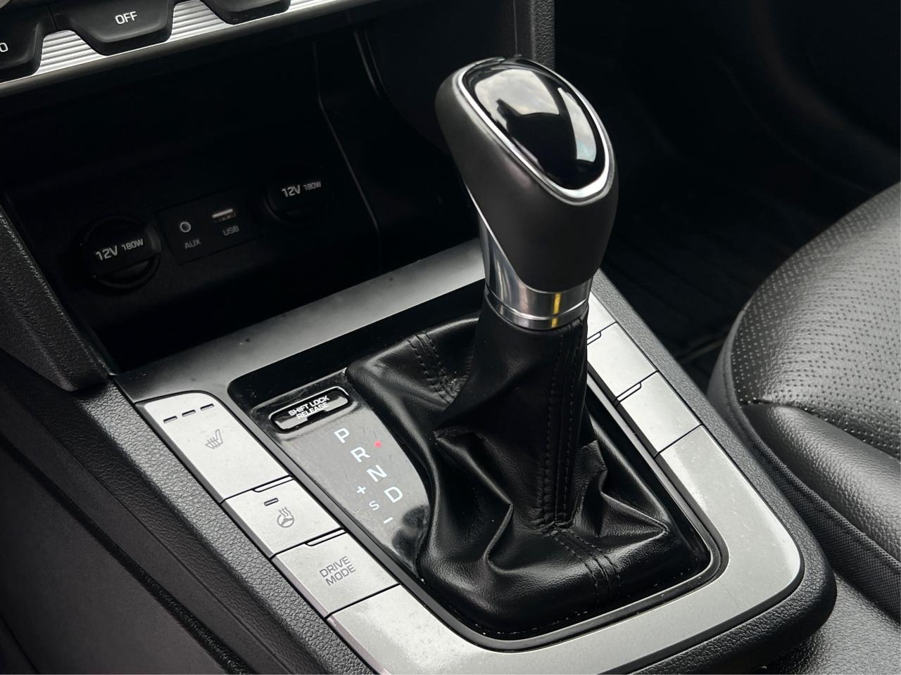 2020 Hyundai Elantra Luxury LEATHER SUNROOF MINT WE FINANCE ALL CREDIT Photo