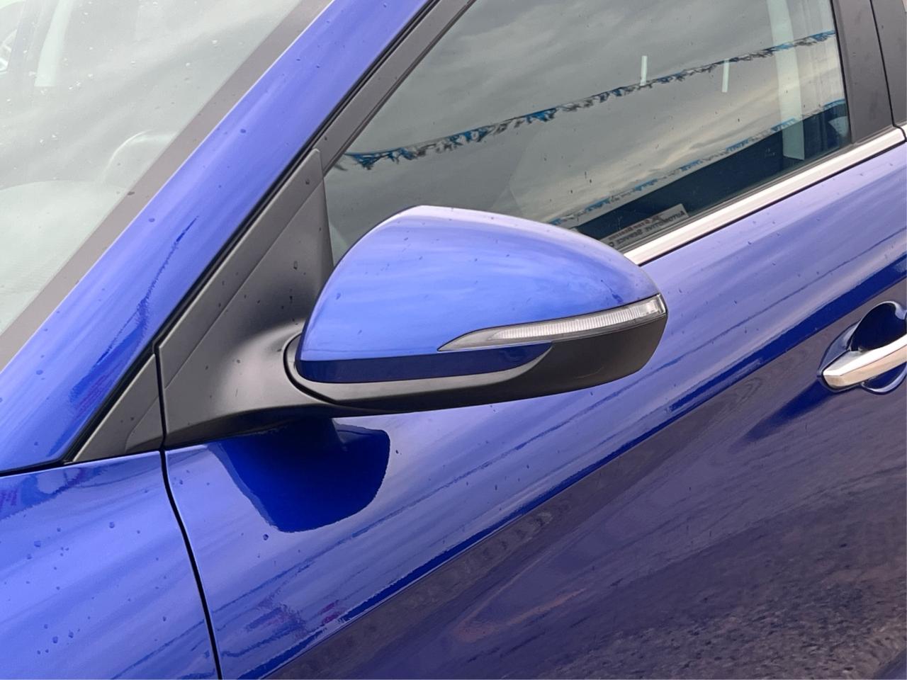 2020 Hyundai Elantra Luxury LEATHER SUNROOF MINT WE FINANCE ALL CREDIT Photo