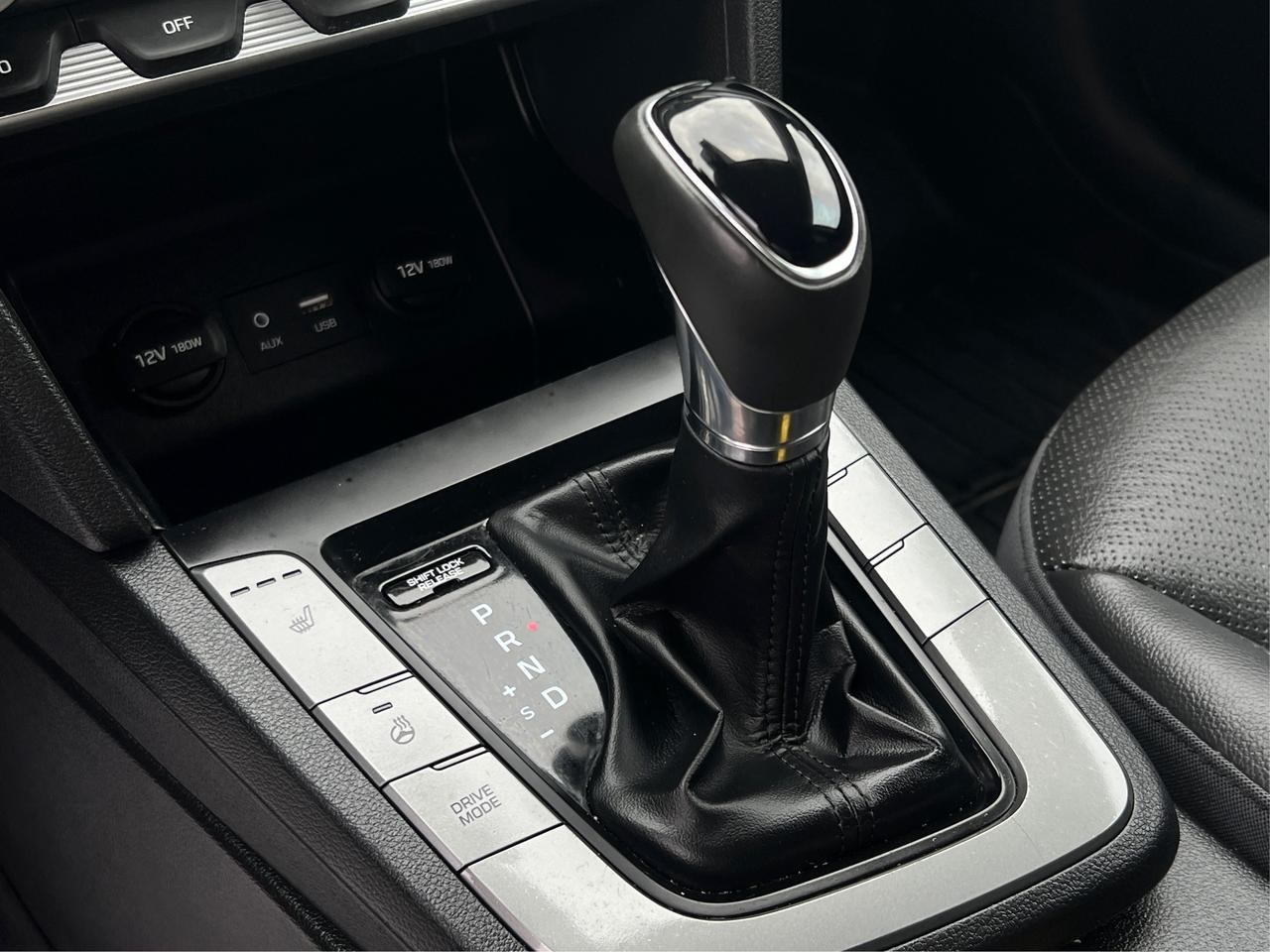 2020 Hyundai Elantra Luxury LEATHER SUNROOF MINT WE FINANCE ALL CREDIT Photo