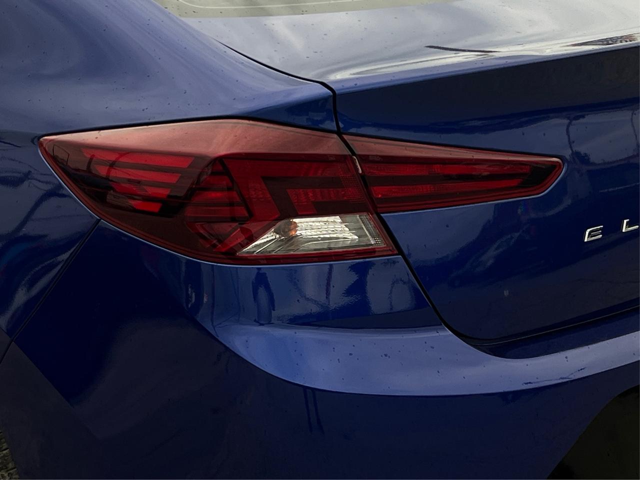 2020 Hyundai Elantra Luxury LEATHER SUNROOF MINT WE FINANCE ALL CREDIT Photo