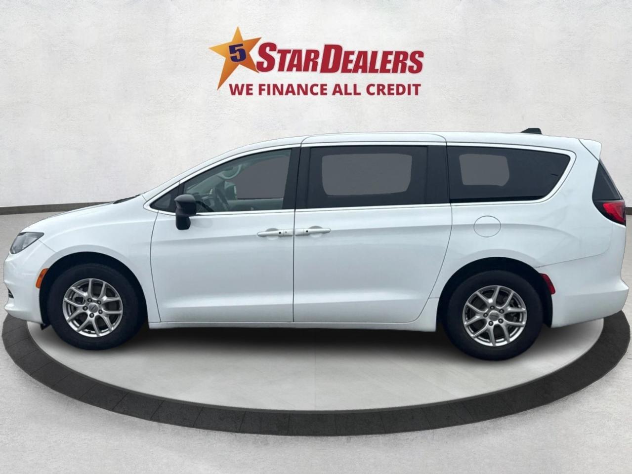 2024 Chrysler Grand Caravan 7 PASS HEATED SEATS LOADED WE FINANCE ALL CREDIT! Photo3