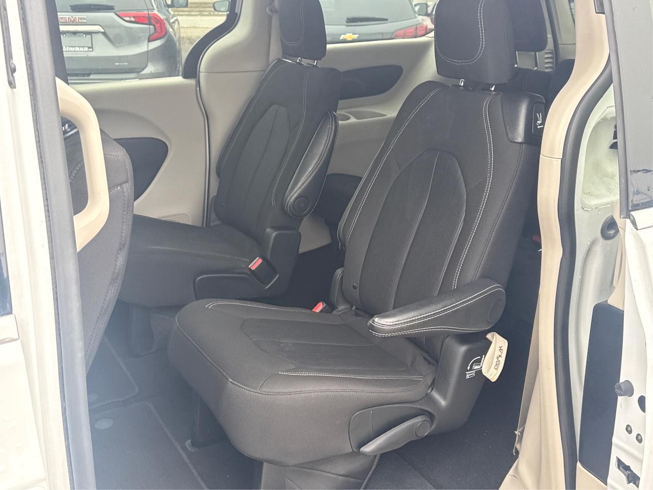 2024 Chrysler Grand Caravan 7 PASS HEATED SEATS LOADED WE FINANCE ALL CREDIT! Photo